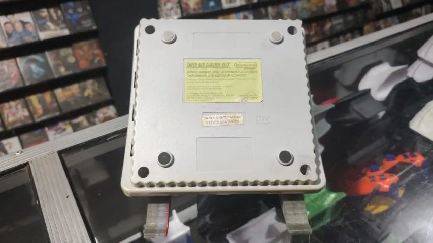 SUPER NINTENDO BABY ORIGINAL GRADIENTE L1 MOD AV LED VERM COM 2 CONTROLES 2 JOGOS E CABOS - Foto 2