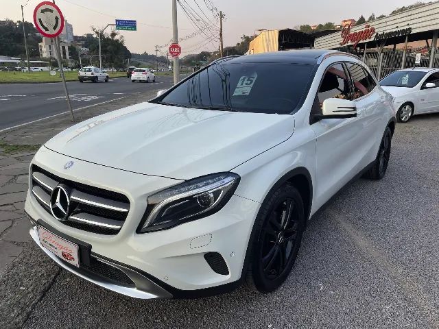 Mercedes-Benz GLA-200 GLA 200 Night 1.6. TB 16V Flex Aut. 2015