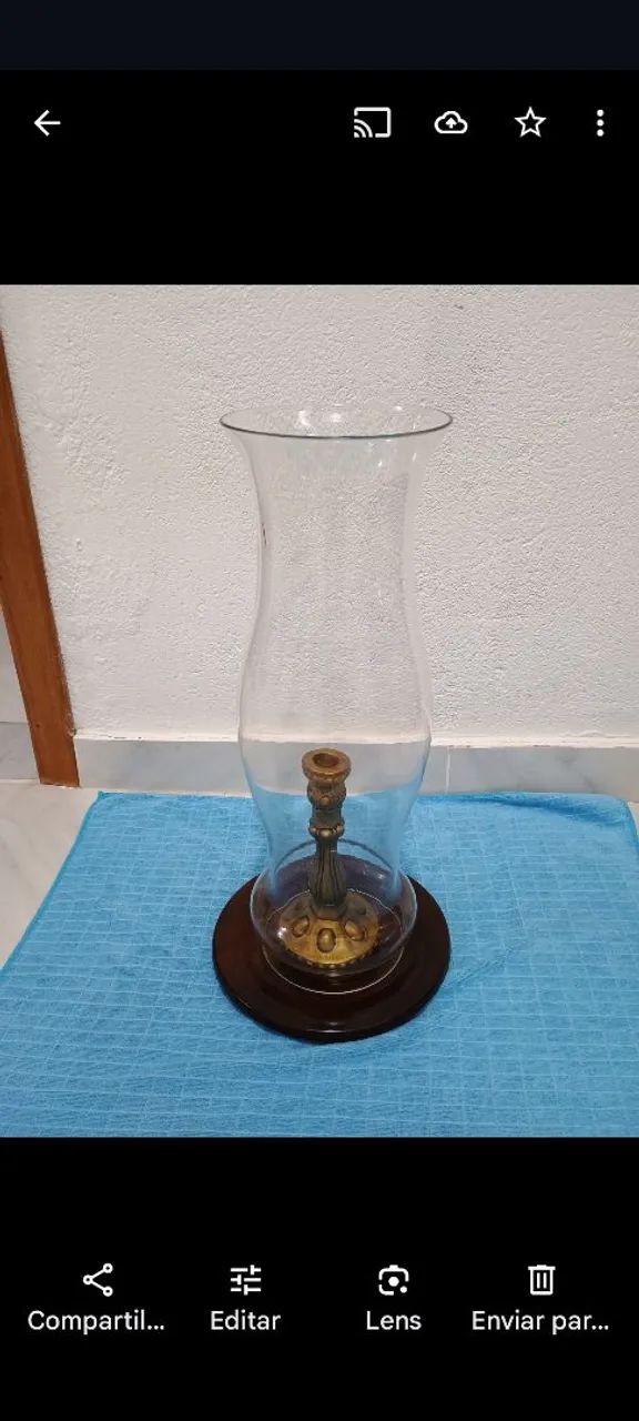 Castical decorativo com cúpula de vidro