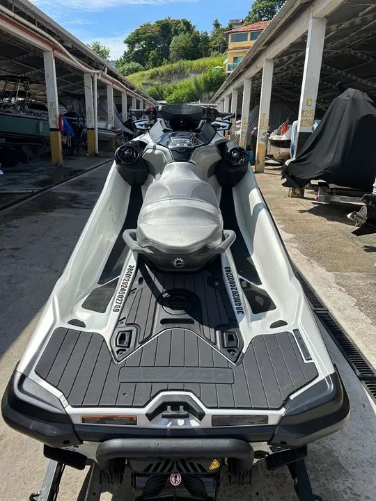Jet ski GTX Limited 2024 - Foto 3