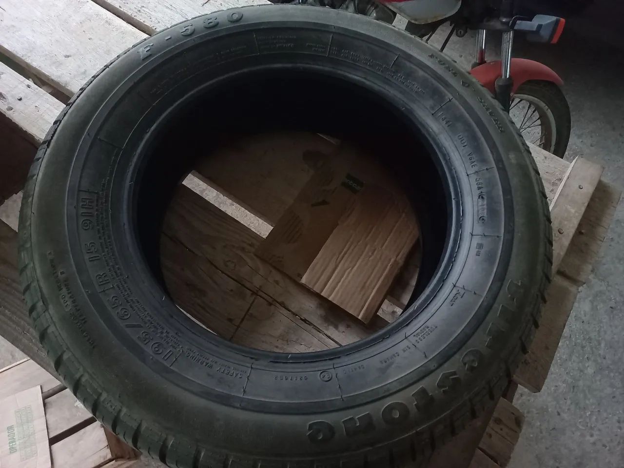 Pneu 195/65 R15 91H