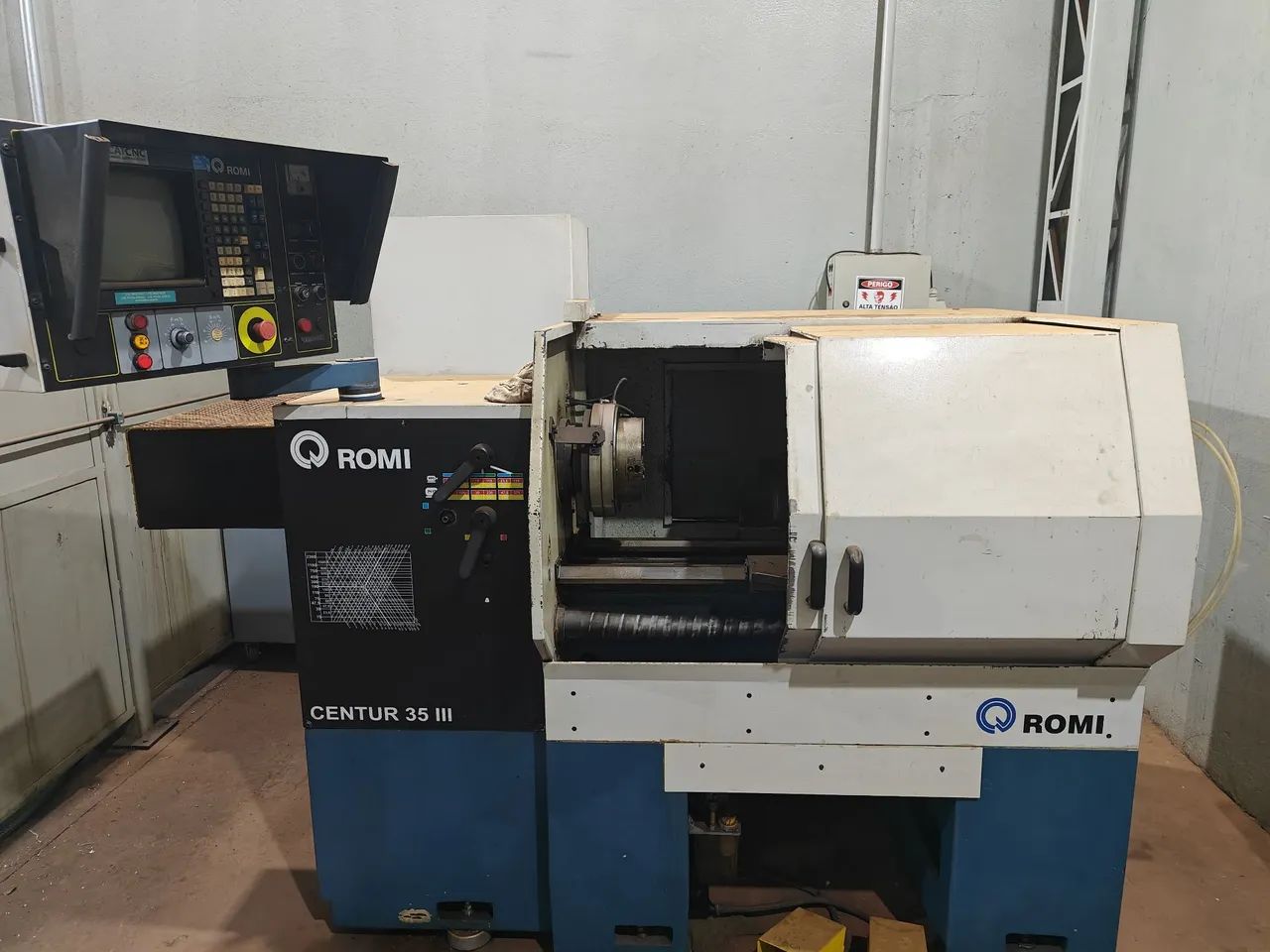 Torno CNC Romi Centur III