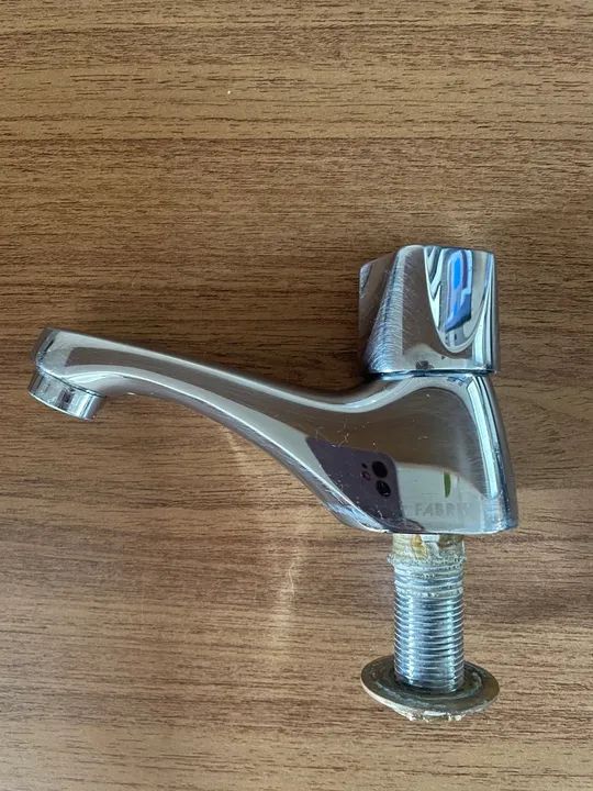 Torneira de Banheiro Cromada - Fabrimar - Excelente estado - Foto 2