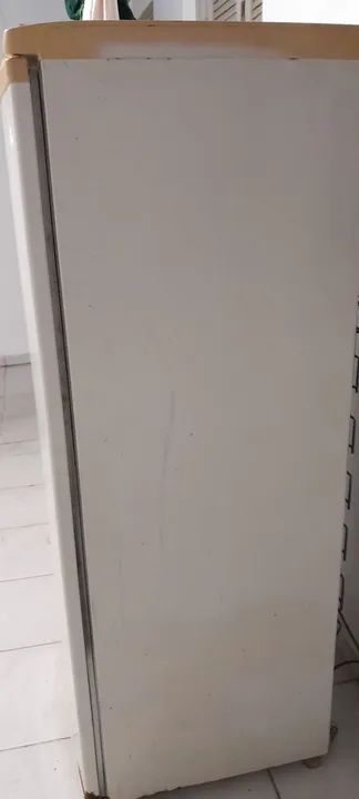 Geladeira Conservada Funcionando Bem - Foto 3