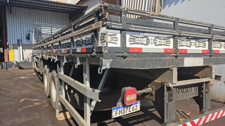 Carroceria Carga Seca 8.500mm X 2.600mm - OPORTUNIDADE - Foto 4