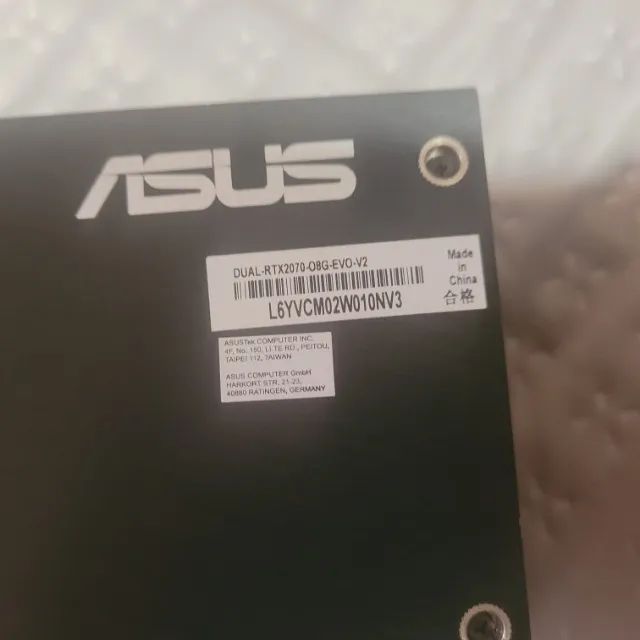 ASUS Dual GeForce RTX 2070 EVO V2 8GB GDDR6 com duas ventoinhas
