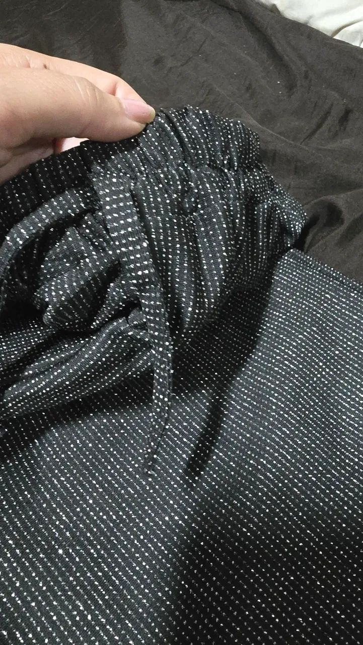 Calça jogger meia canela com brilho - Foto 4