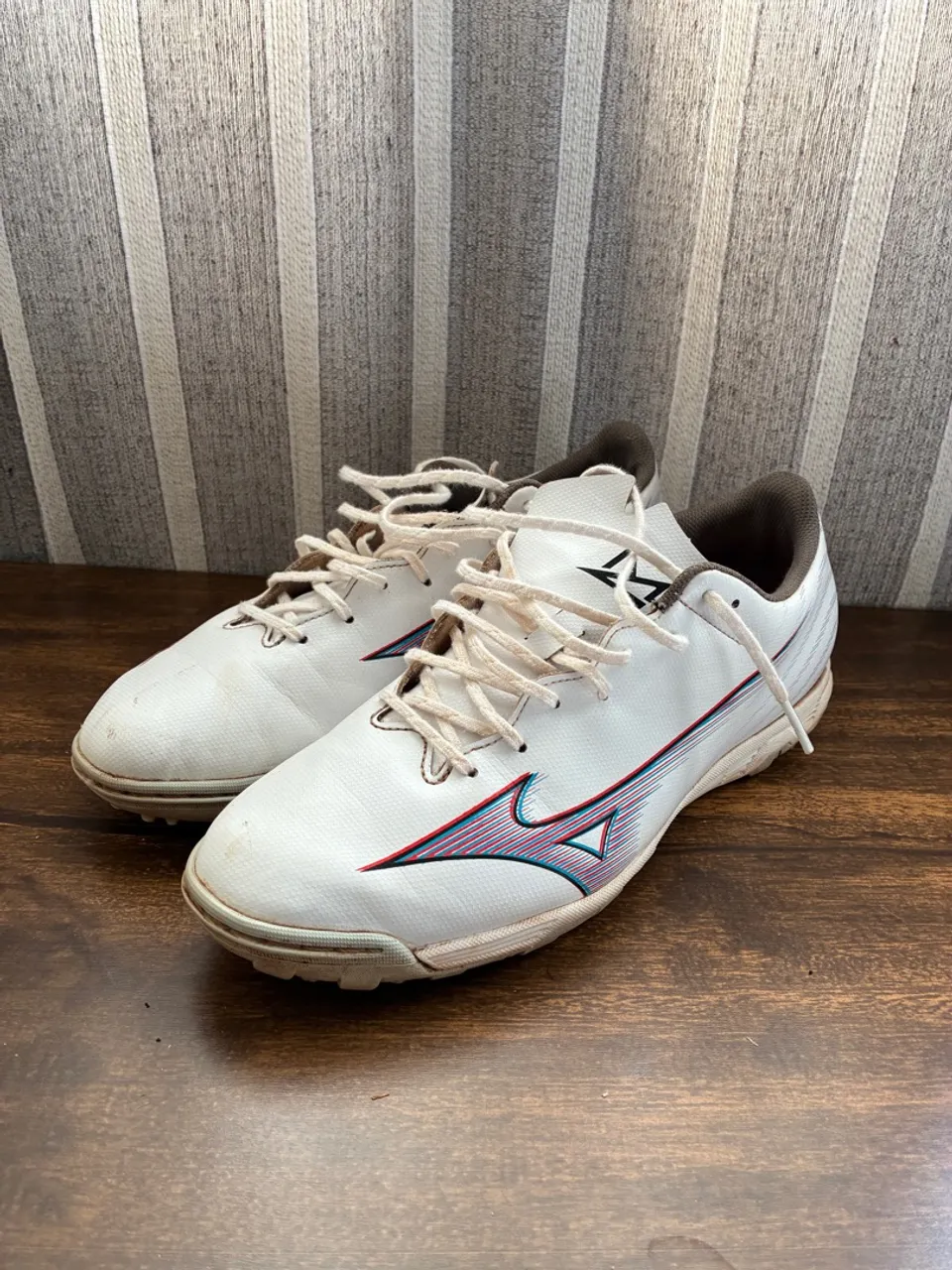 Mizuno alpha select.