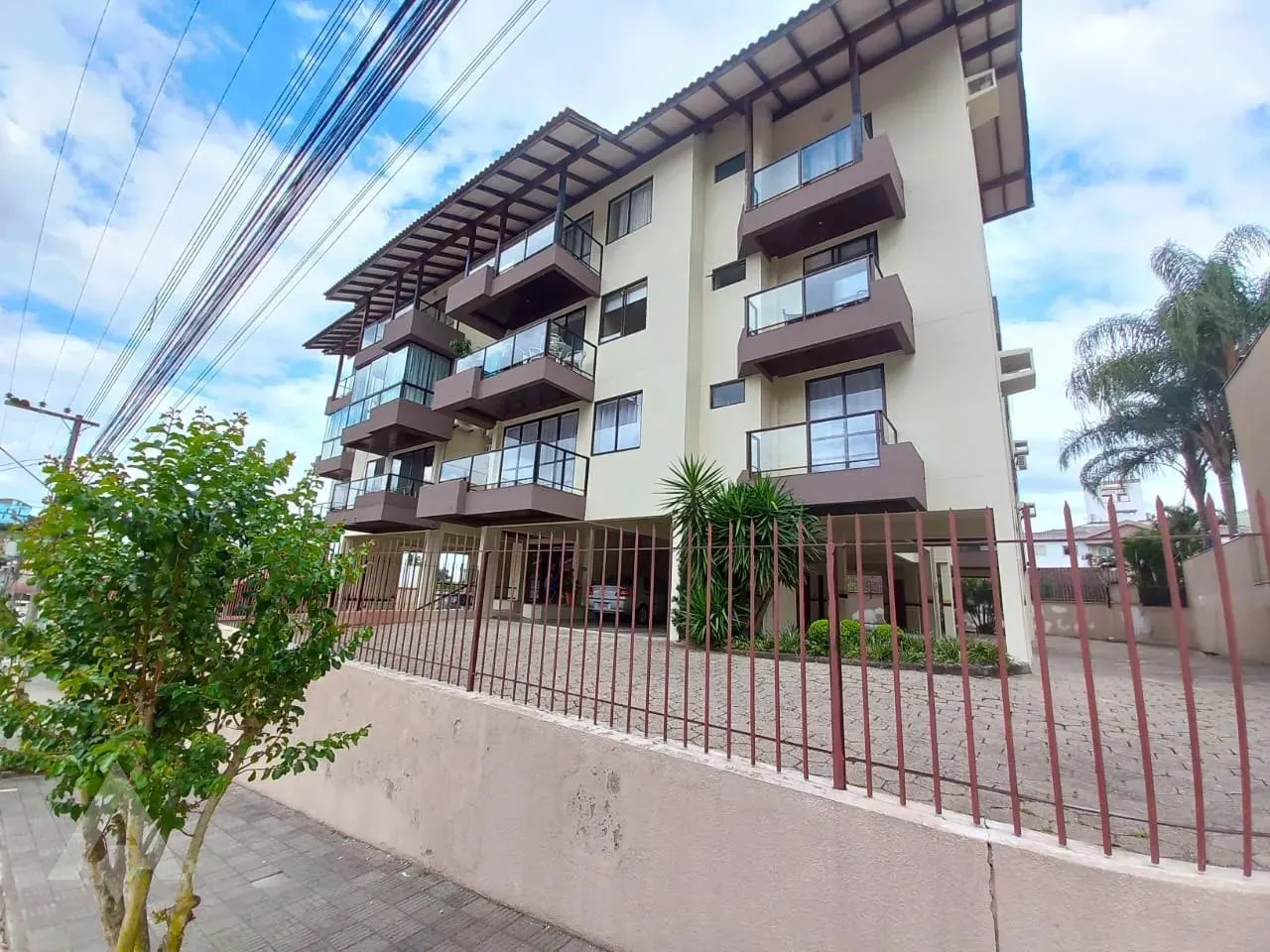 Apartamento no bairro Velha com 3 dormitórios