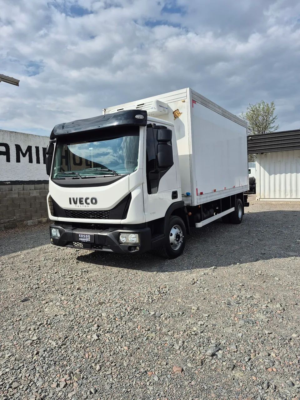 Iveco Tector 11-190 câmara fria 