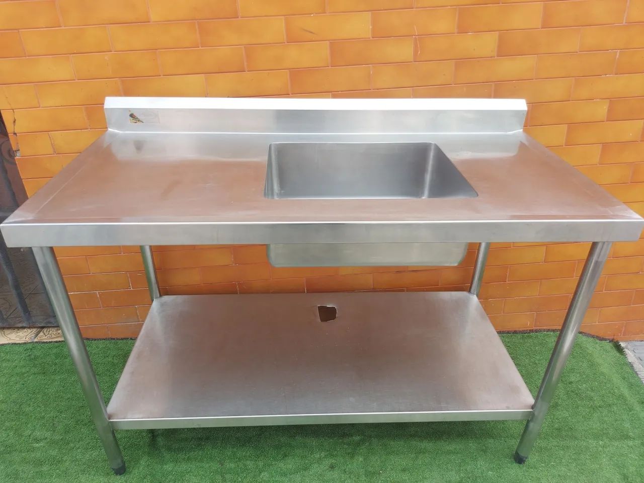 Mesa de Aço Inox com Pia para Cozinha - Foto 4