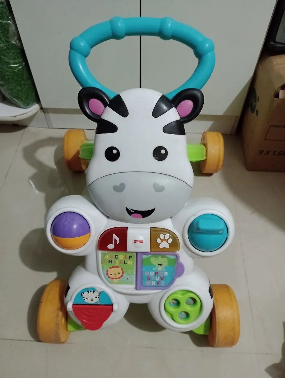 Andador de Zebra Fisher Price com Brinquedos