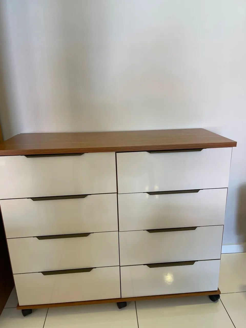 Cômoda 8 gavetas MDF - ENTREGA E MONTAGEM GRÁTIS!  - Foto 3