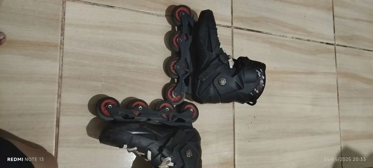 Patins Inline revolt- Tamanho 39