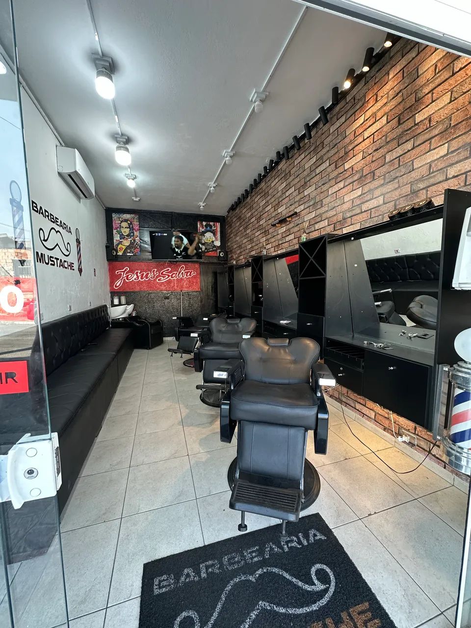 BARBEARIA A VENDA EM SUZANO 