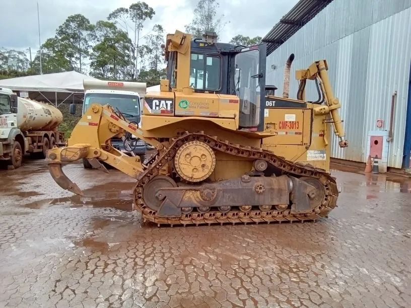 Trator de Esteira Caterpillar D6T - Foto 3