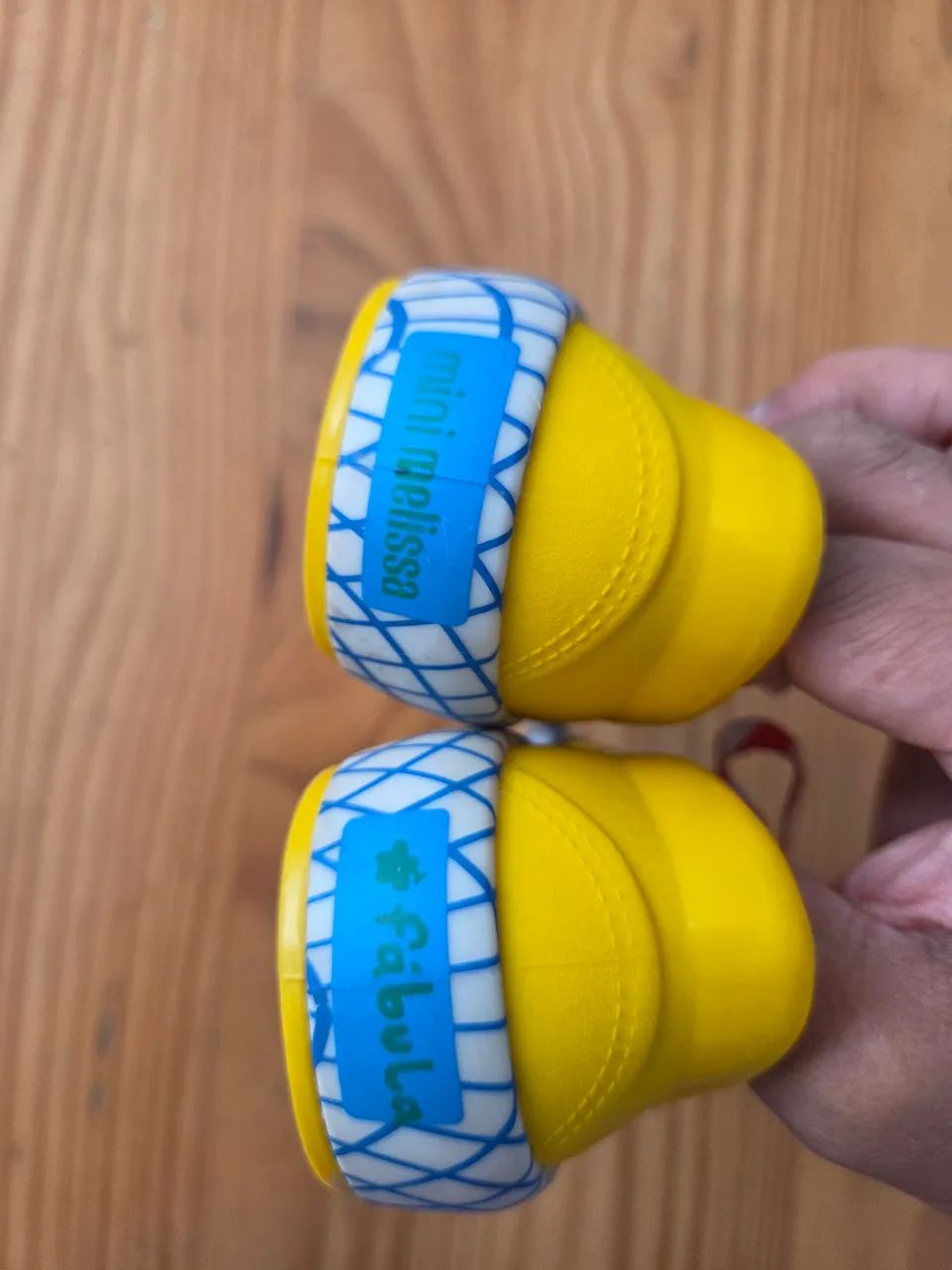 Tênis Mini Melissa x Fabula Amarelo BR 28 - Foto 3