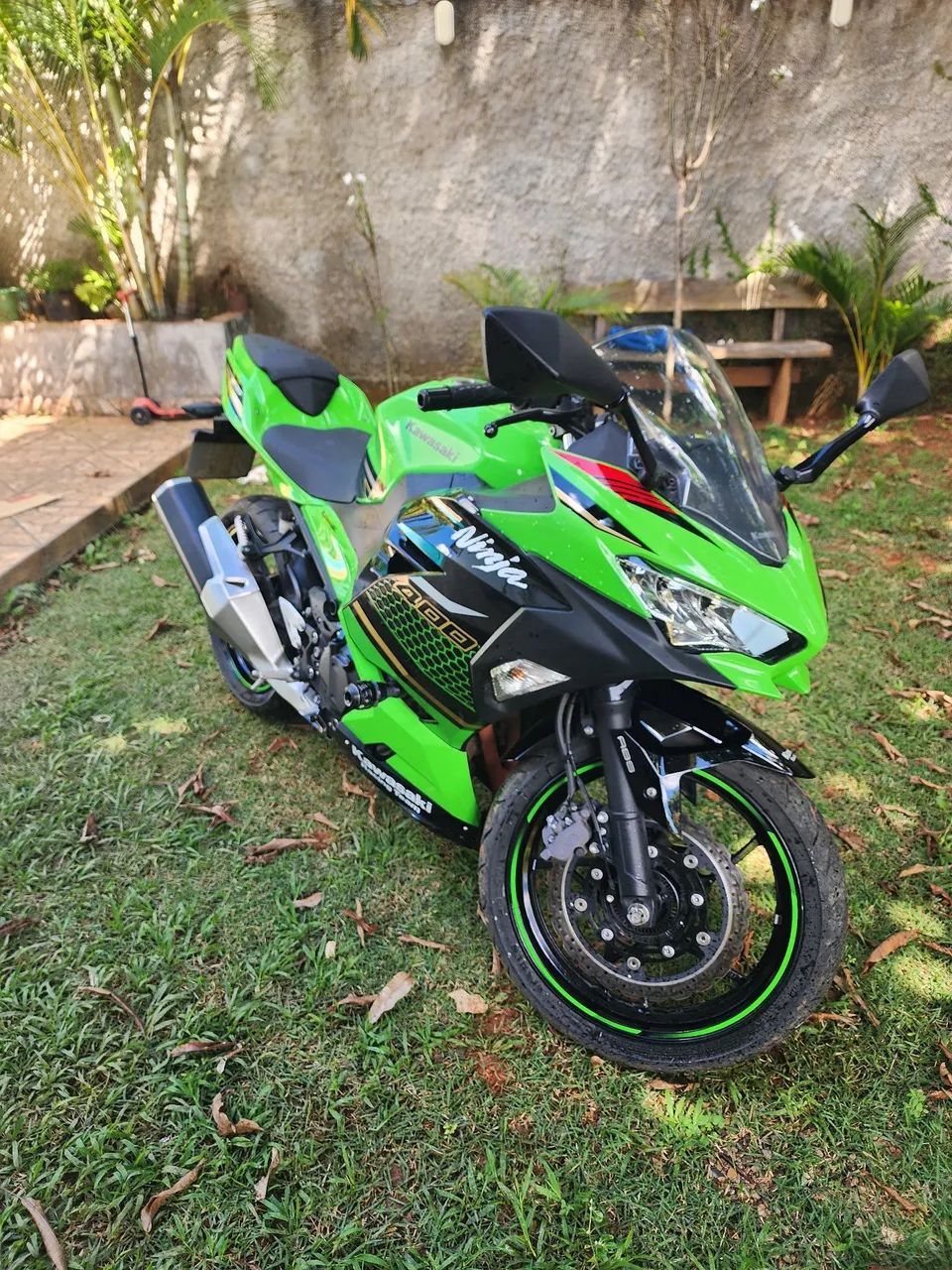Ninja 400 krt ano 2020 edição especial.