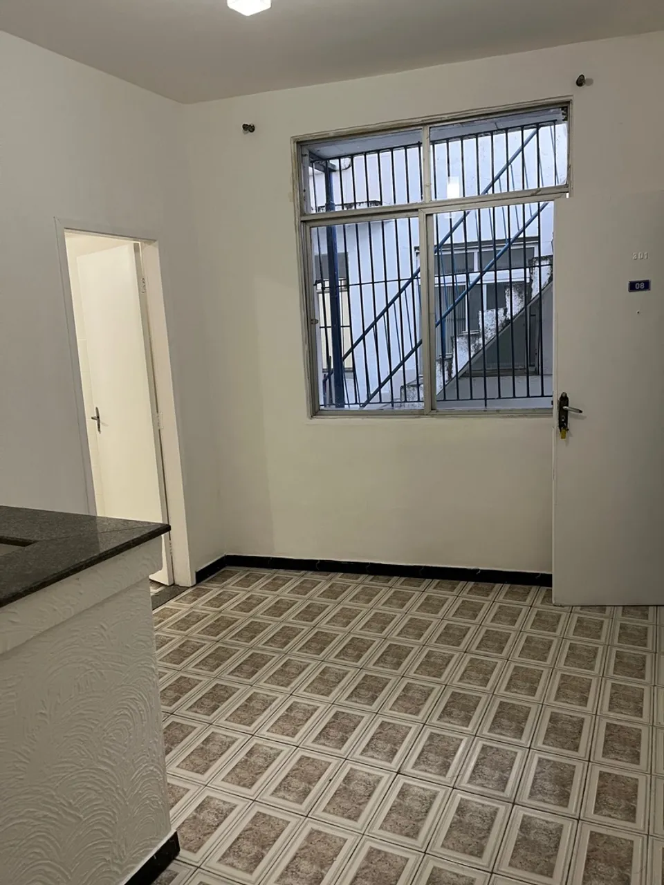 Alugo Apartamento Quarto e Sala