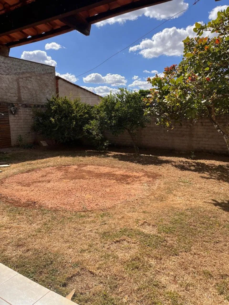 CASA DE ESQUINA EM ABADIA DE GOIÁS  - Foto 4
