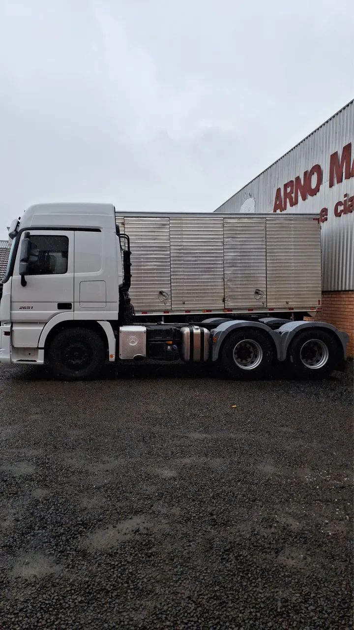Mercedes Actros 2651LS6x4 - Foto 2