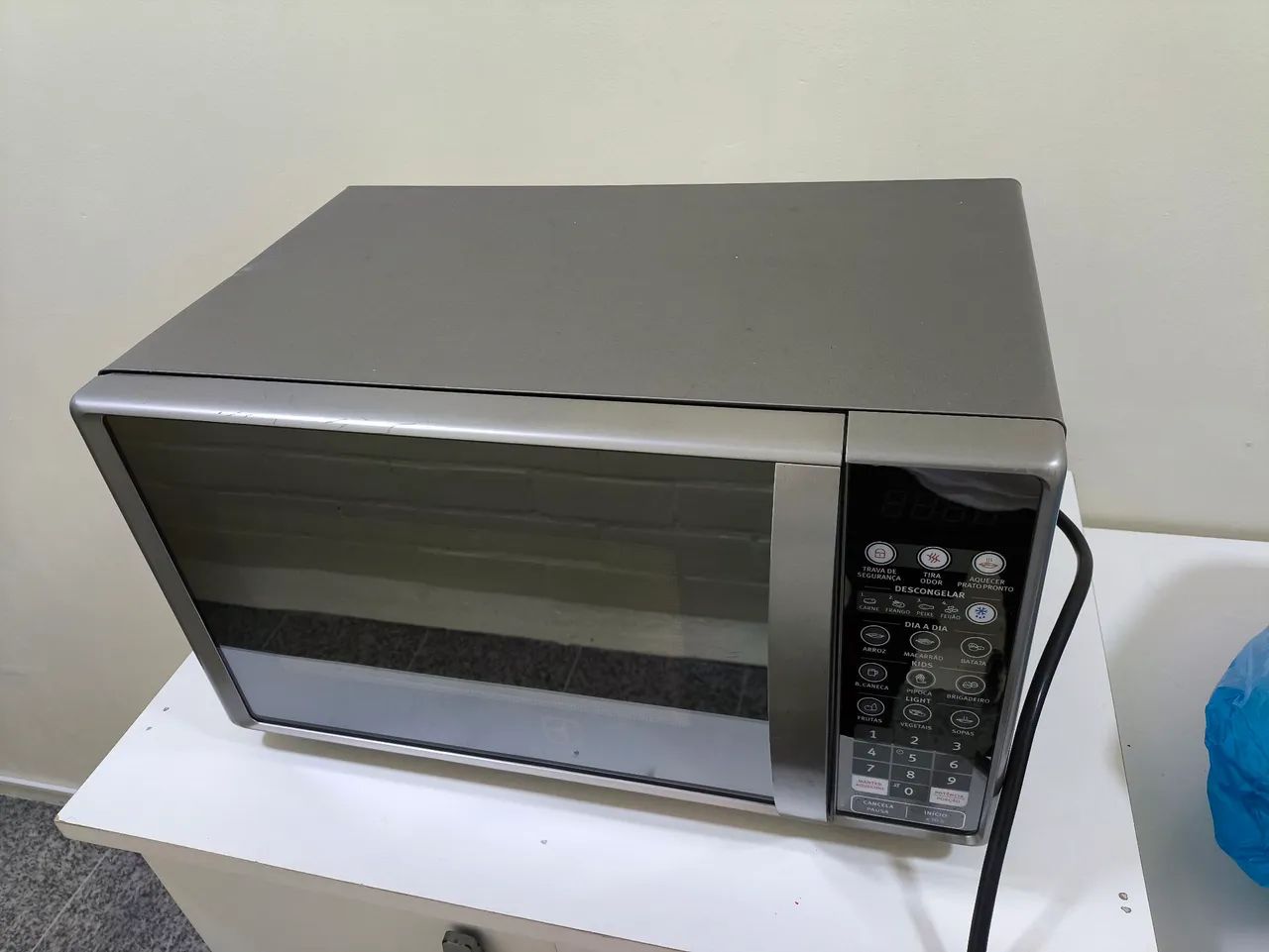 Microondas 110V -  20L Electrolux
