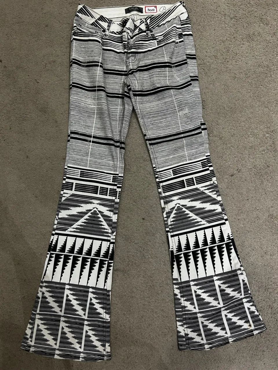 Calça flare, estampada