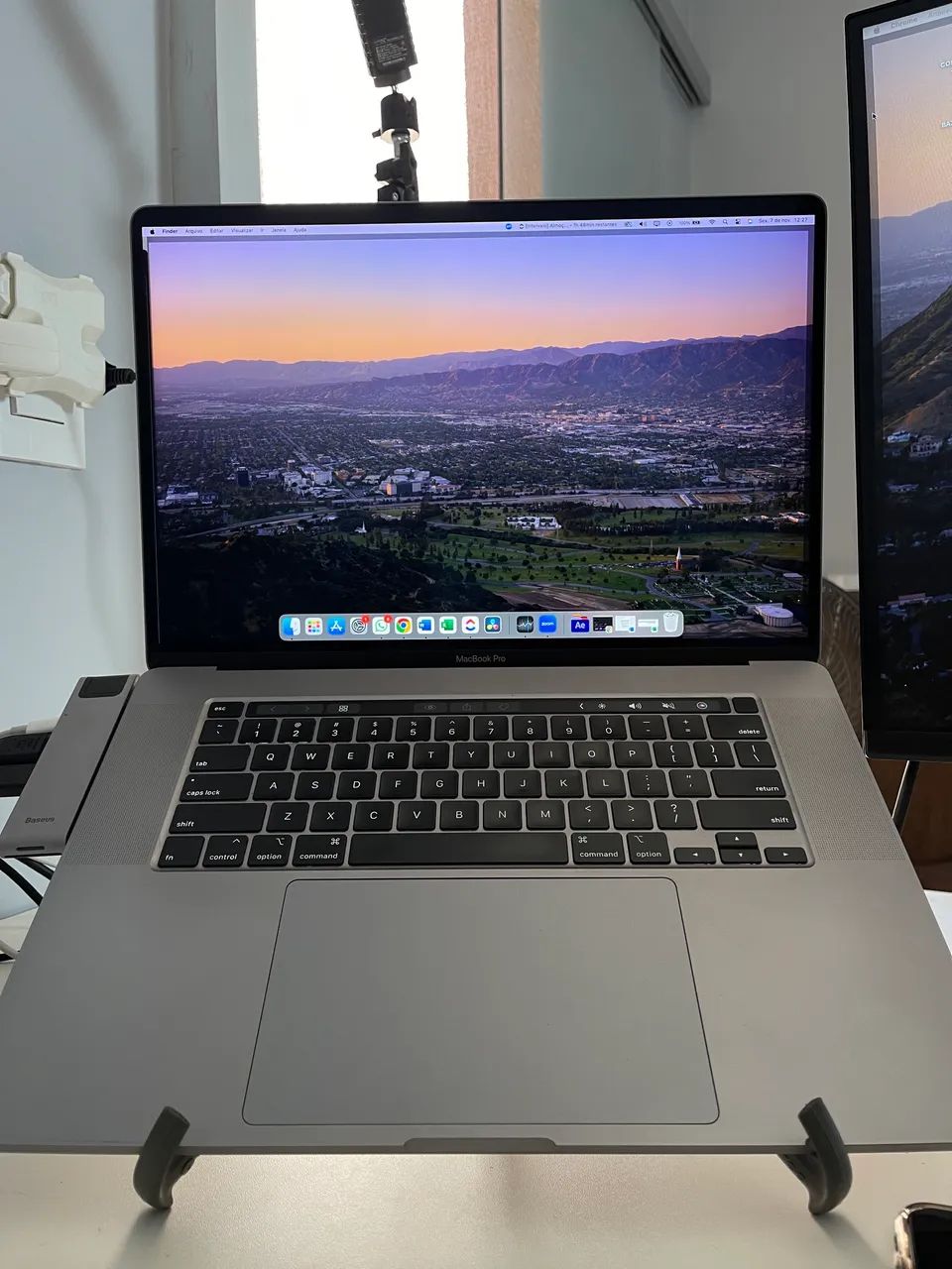 MacBook Pro 16? | i7 | 16GB | +placa de vídeo - Notebooks