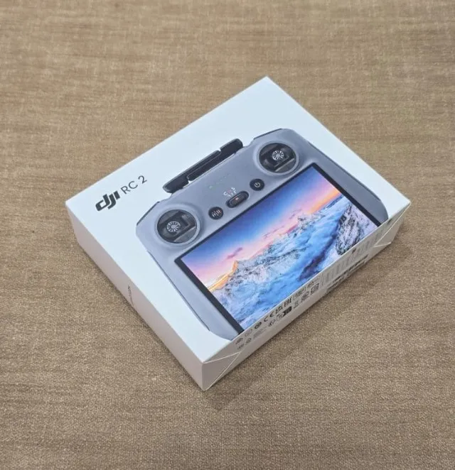 Controle DJI RC2 c/ Tela em FHD 5.5 Transmissão O4, Novo
