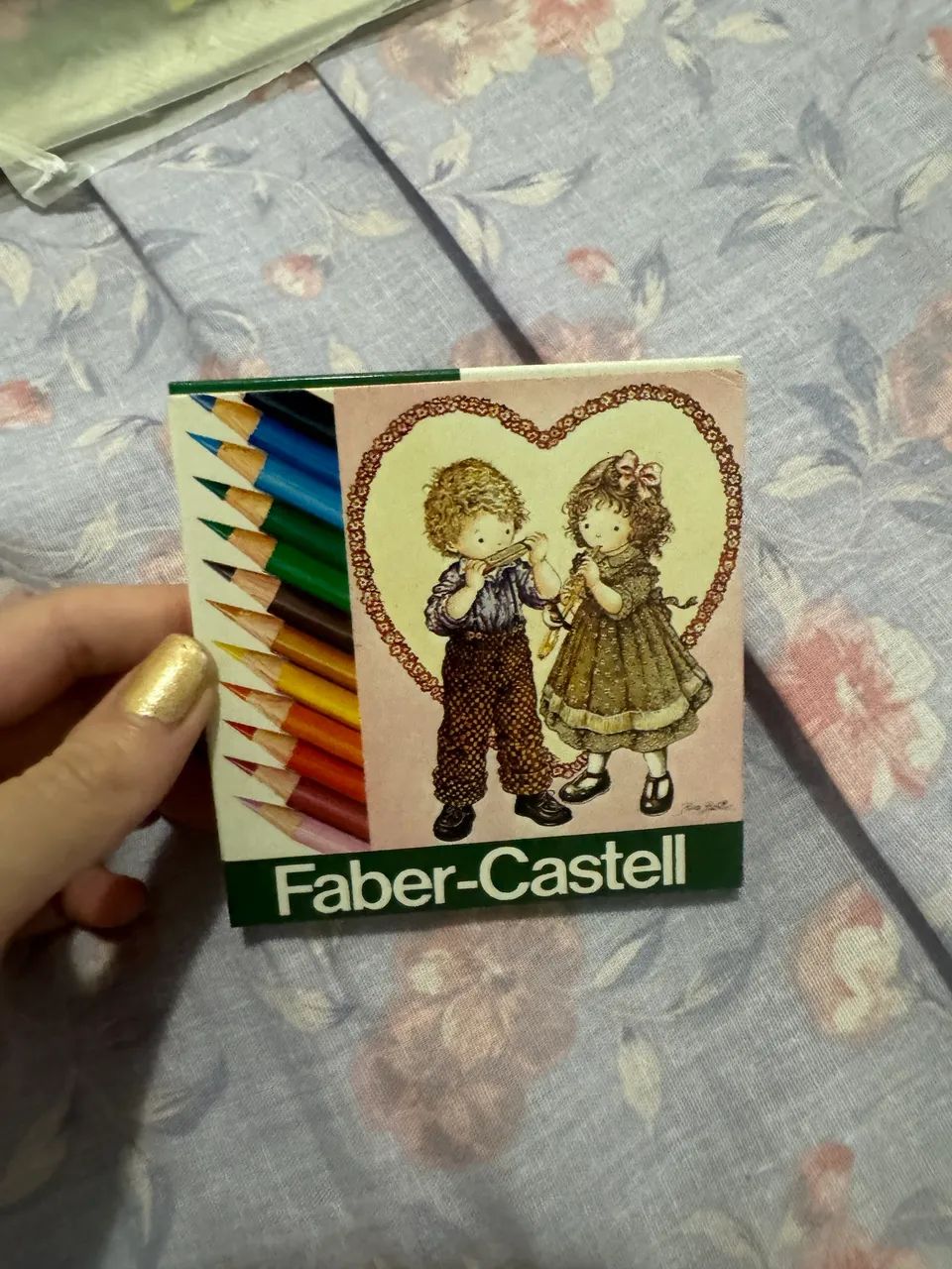 Caixinha rara e antiga de mini lápis de cores da Faber Castell - Foto 2