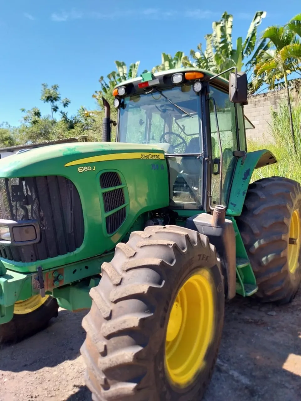 Trator John Deere 6180J
