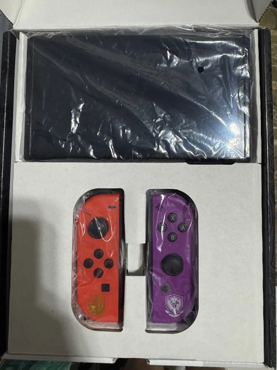 Nintendo Switch Oled Edição Scarlet & Violet 64gb + 1tb - Foto 3