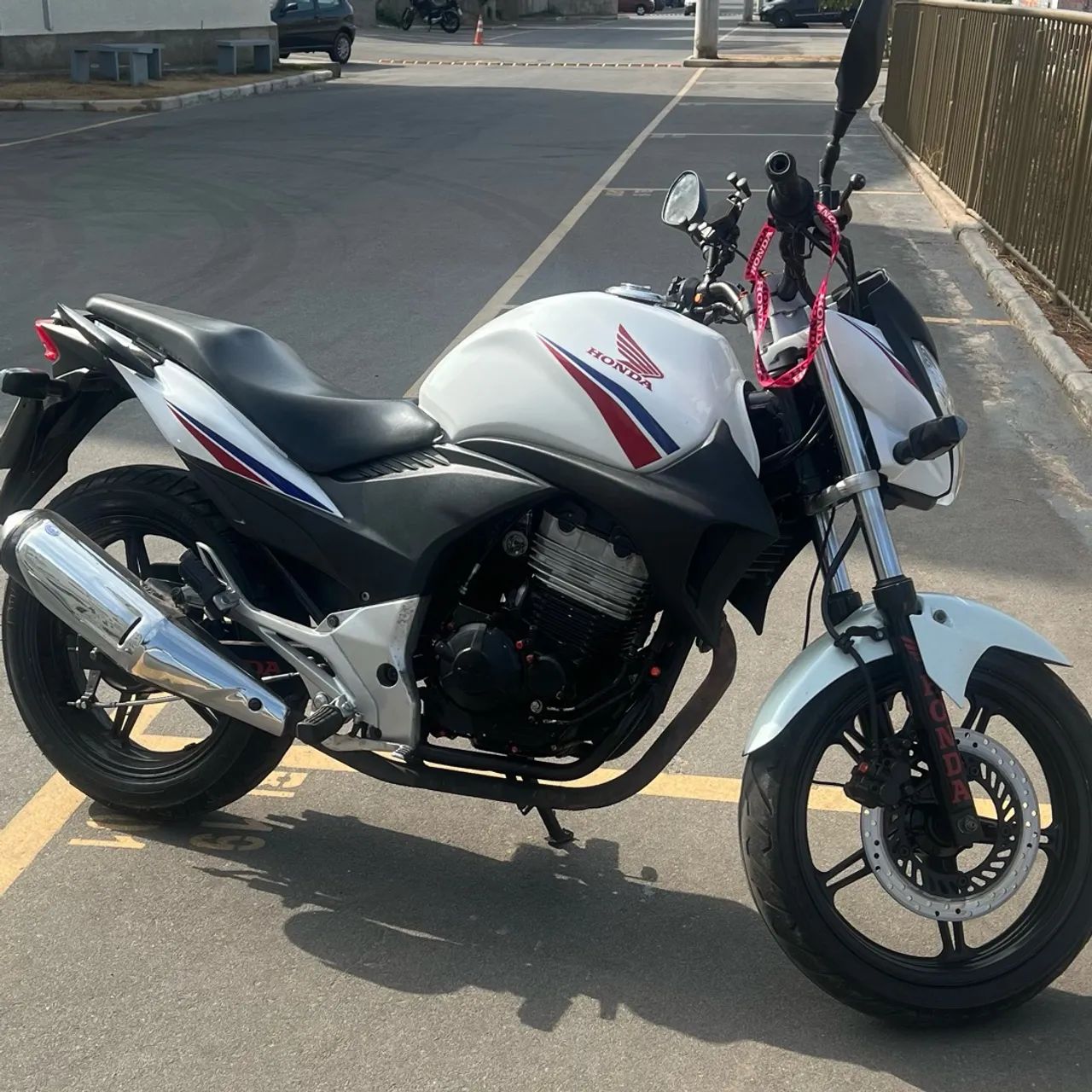 CB 300 - Foto 3
