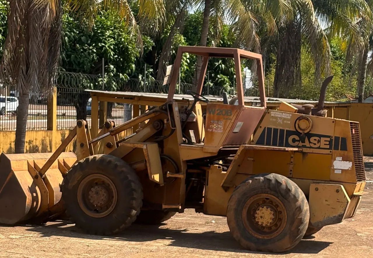 CASE W20B -Ano 89  Carregadeira de Rodas - Foto 3