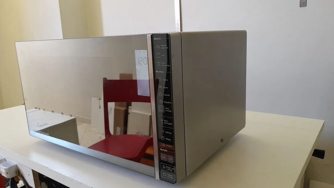 Forno Micro-Ondas Brastemp 32 litros com Grill - Foto 2