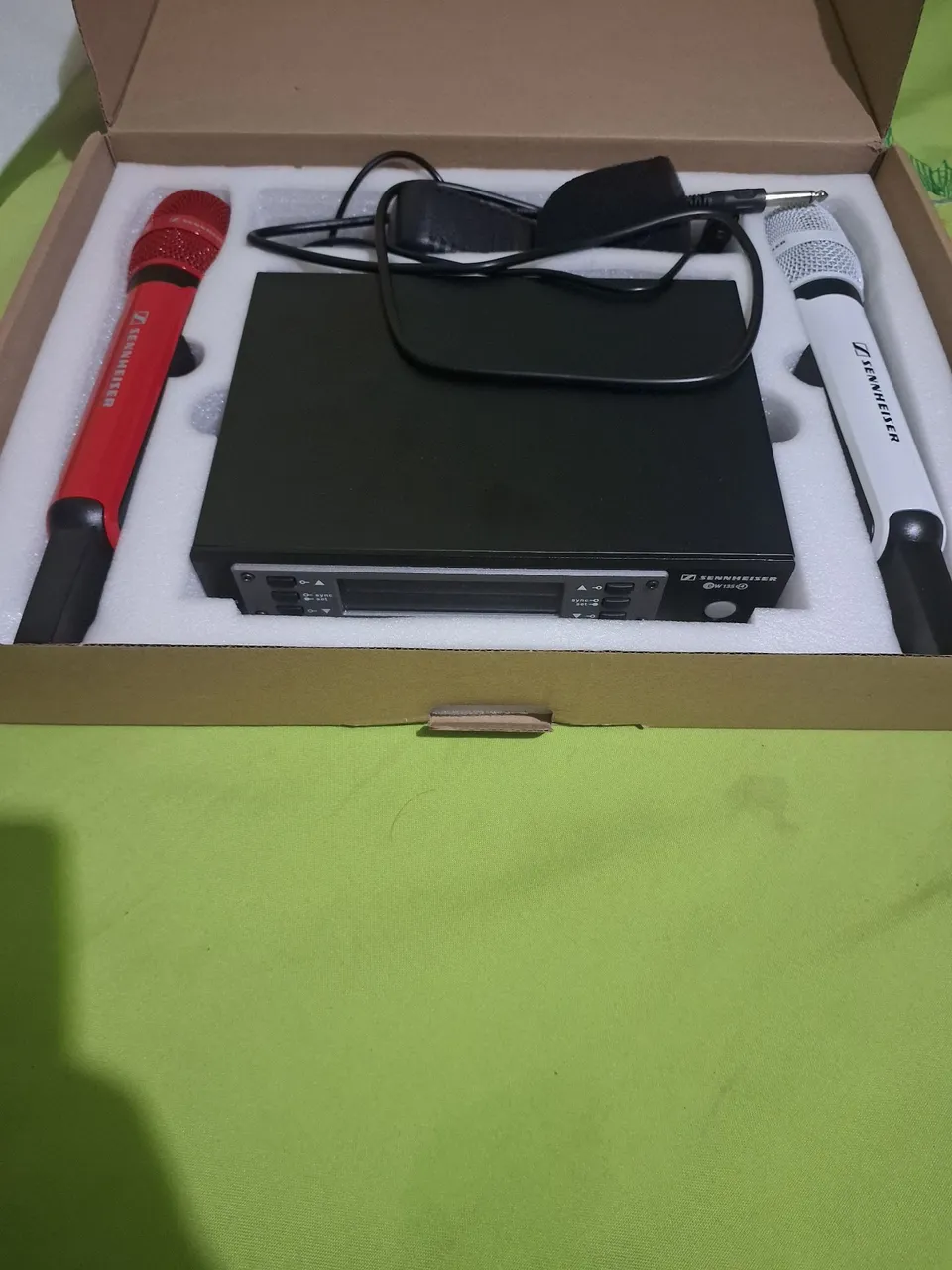 Microfone profissional sem fio Senheiser duplo Ew135 G4