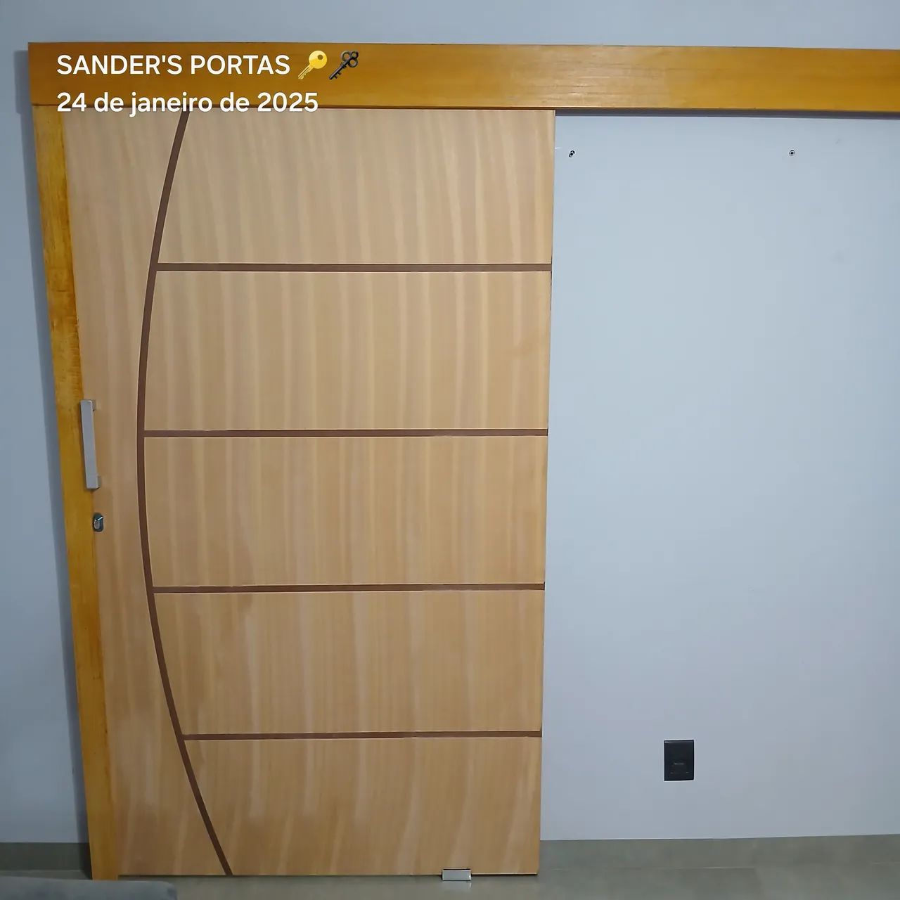 INSTALAÇÃO DE PORTAS  - Foto 4