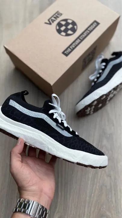 Tênis UltraRange VR3 Vans Black Marshmallow