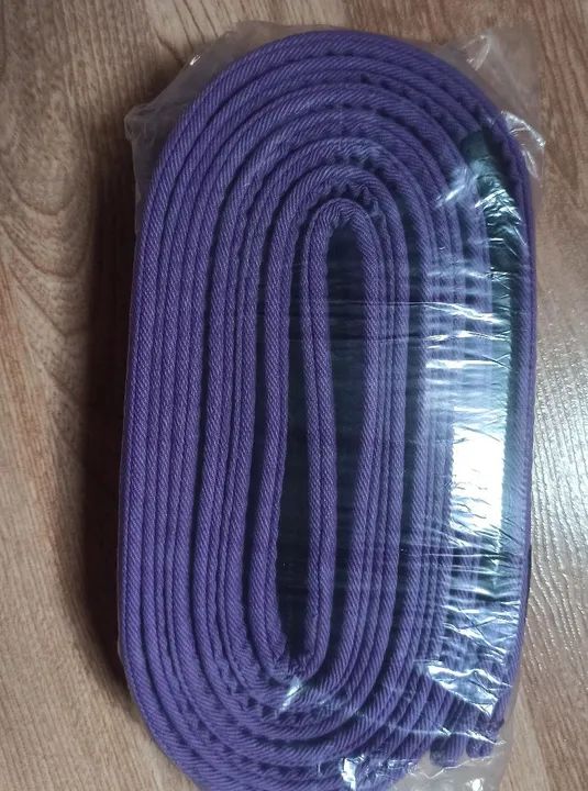 Faixa de jiu-jitsu- Preto/Roxa: A2