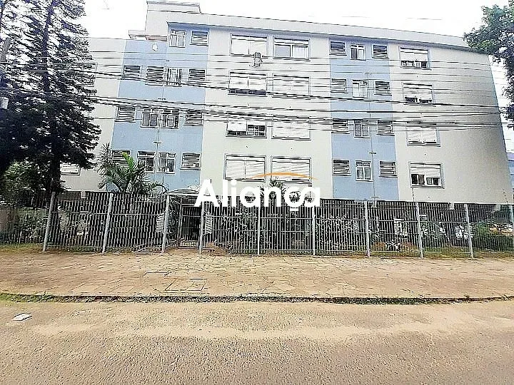 Apartamento reformado de 1 dormitório, living, cozinha, área de serviço e 1 banheiros para