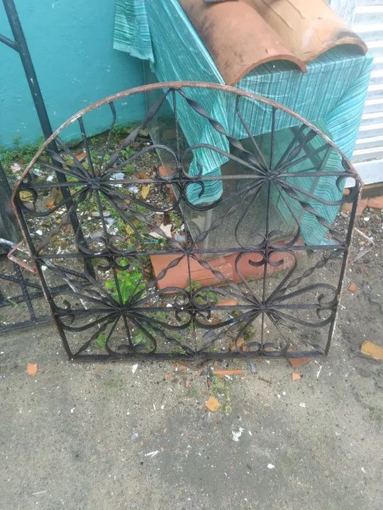 Vendo essa grade  medida  70 de altura / por  70 de largura  - Foto 3