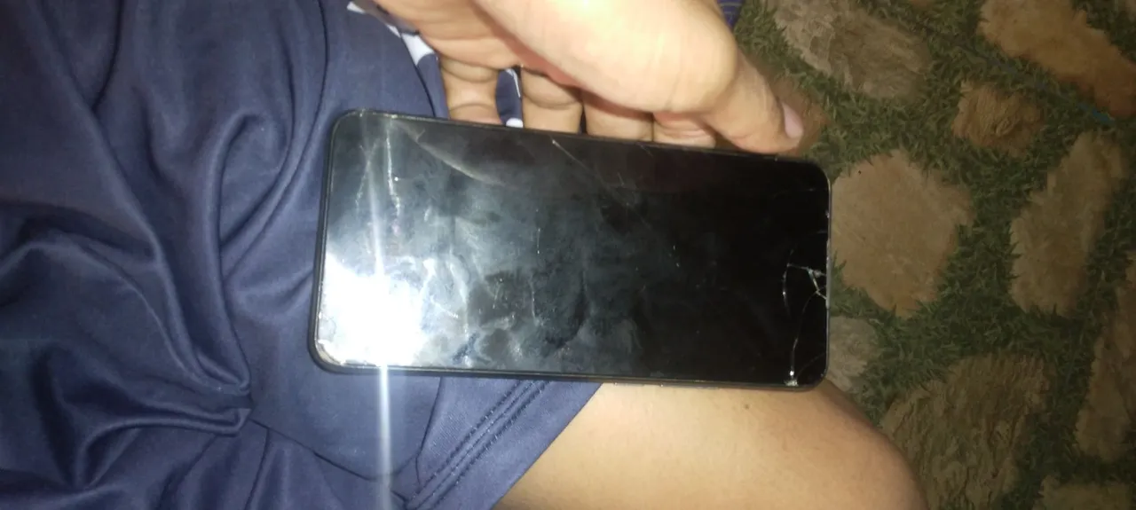 Vende-se redmi pra ajeitar