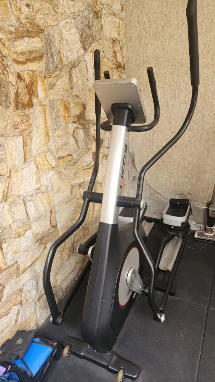Elíptico Kikos Ke5.8I Eletromagnético - 32 Níveis de Tensão - Passada 40cm - Foto 2