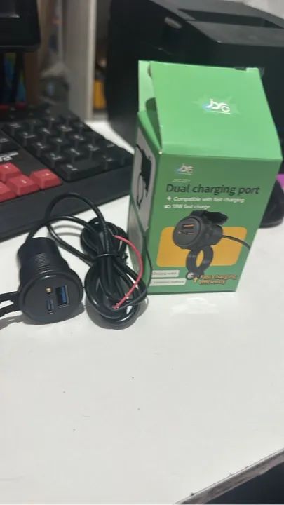 Carregador Duplo para Moto ? tipo c e USB - Rápido e Seguro - Foto 2