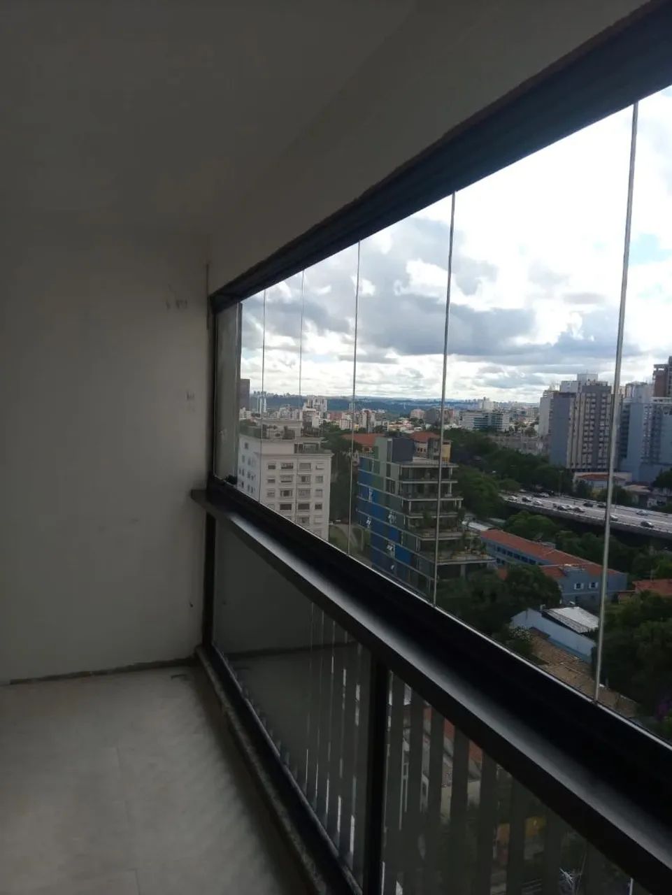 Fechamento de Sacada em vidro  - Foto 4