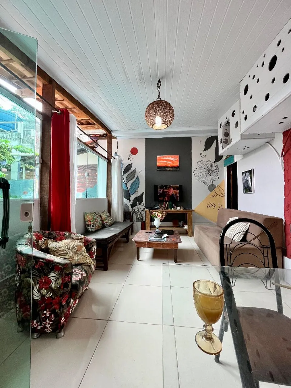 Belíssima Casa com piscina e ar condicionado