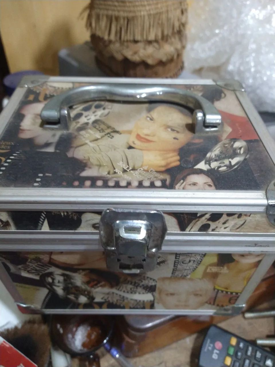Maleta de Maquiagem Vintage - Foto 2