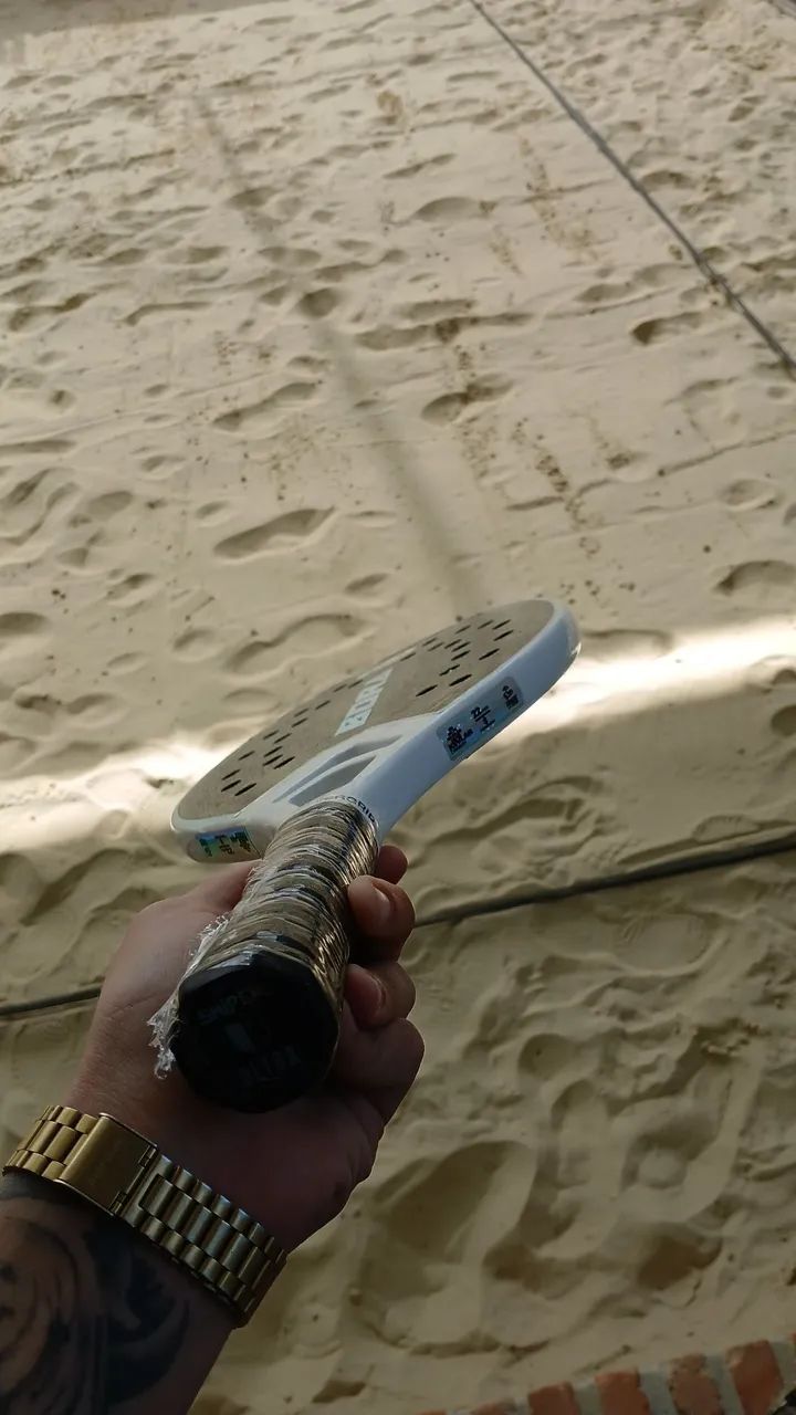 Raquete BORA Nunca Usada - Foto 4