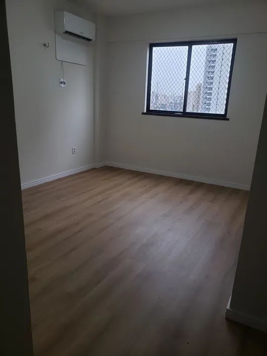 Isntalador de piso vinílico 