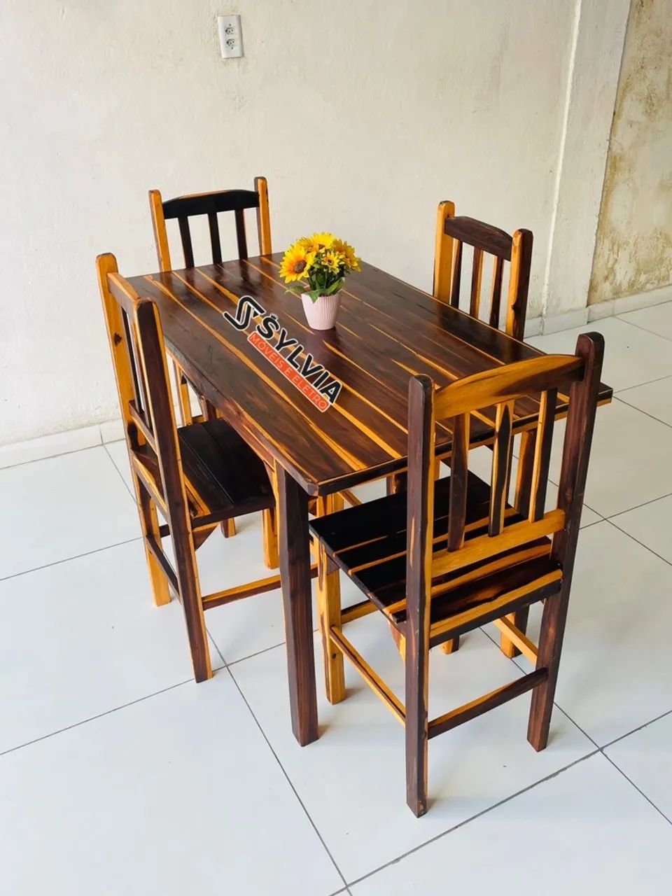 Conjunto de Mesa de Jantar em Madeira WhatsApp *